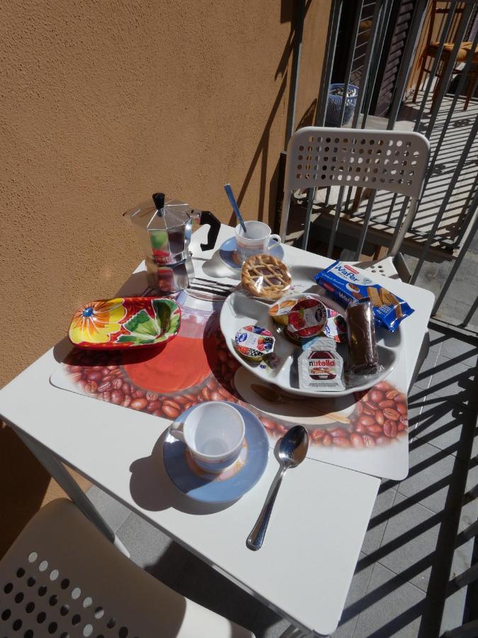 Apartamento House Sasanelli Bari Exterior foto
