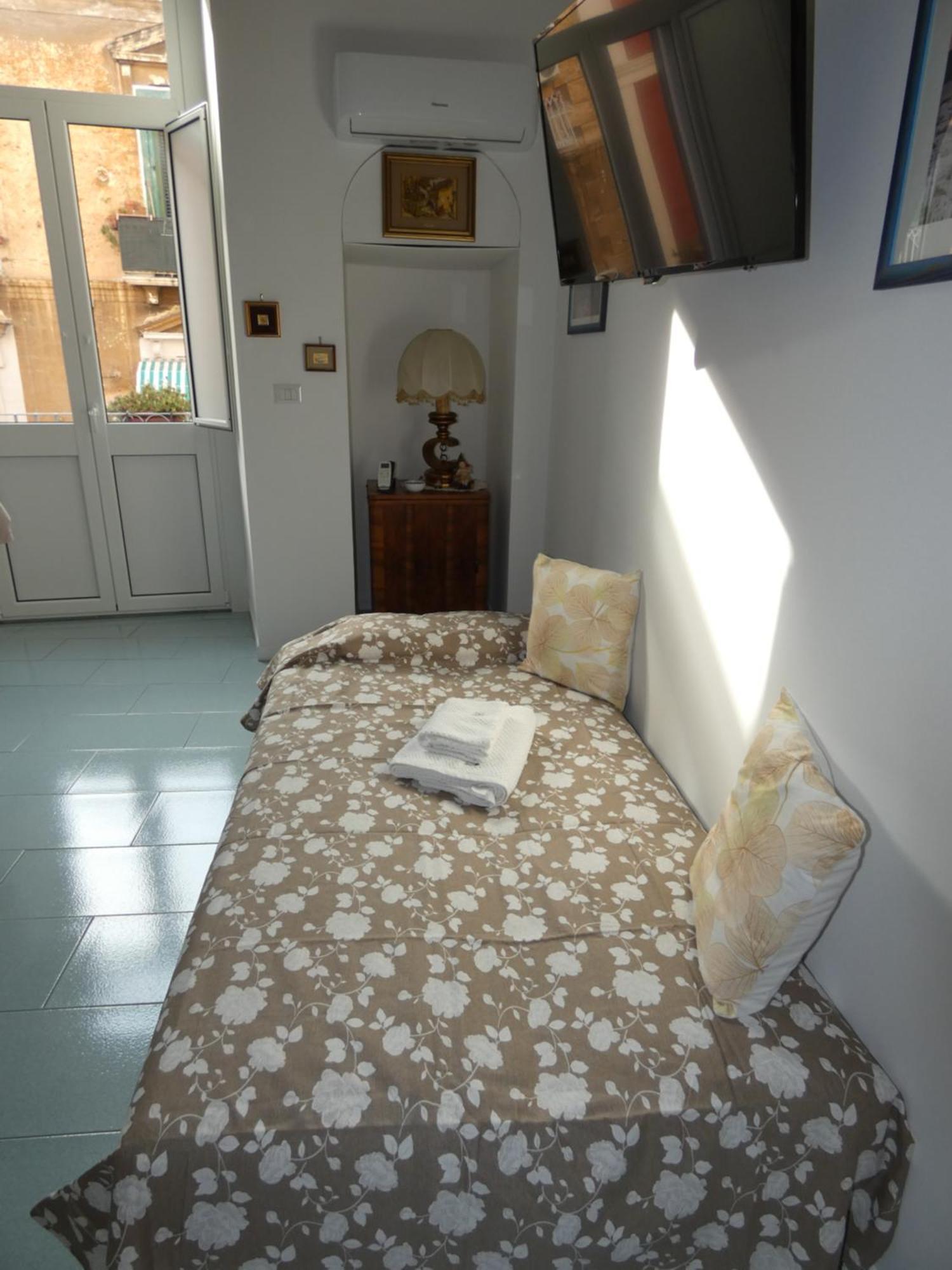 Apartamento House Sasanelli Bari Exterior foto